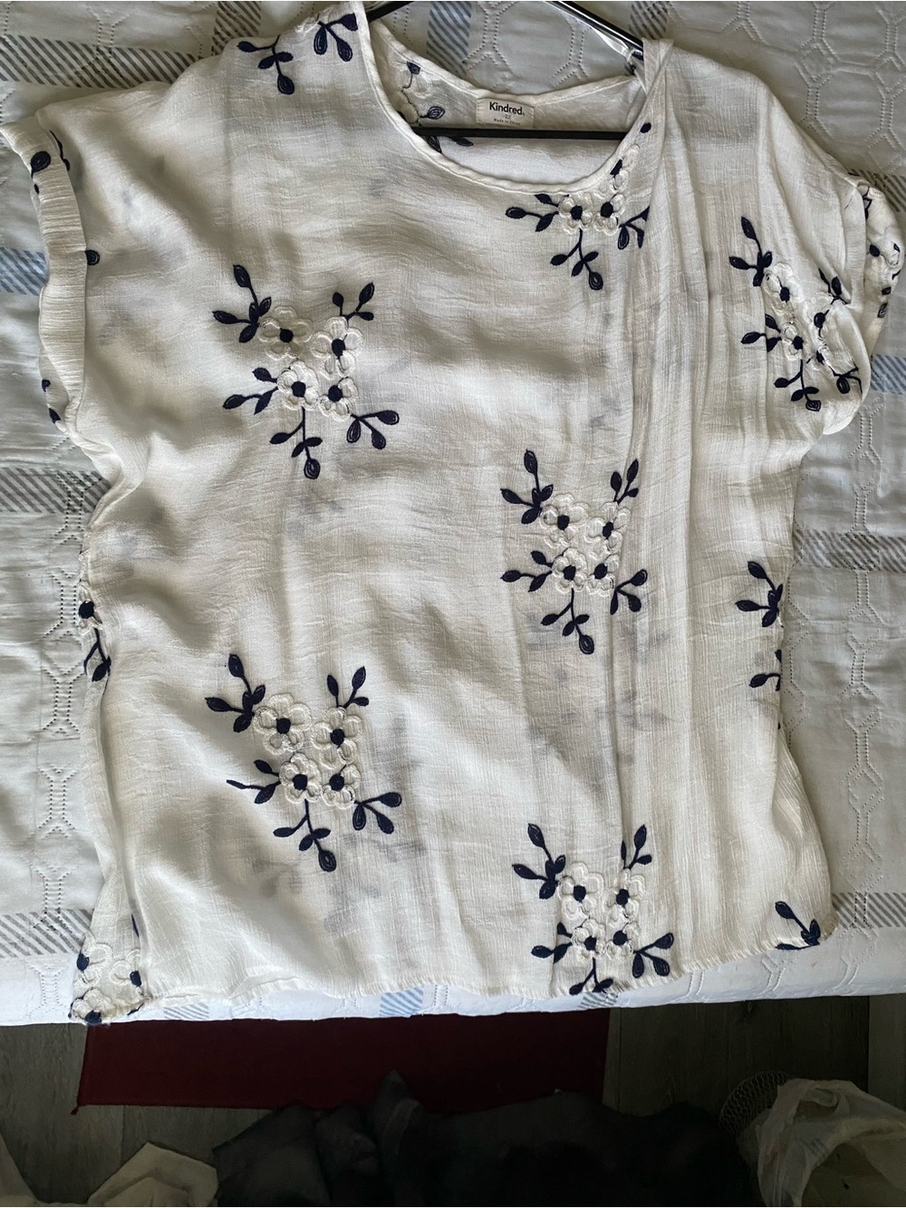 Kindred White Short-Sleeve Embroidered Floral Blouse